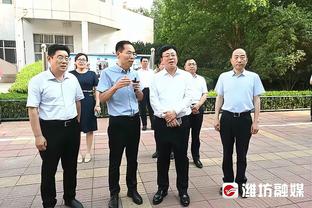 曼联官方：瓦拉内因背部疼痛缺席对阵切尔西比赛名单